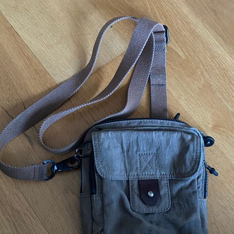 Kipling skulderveske ca 18*15