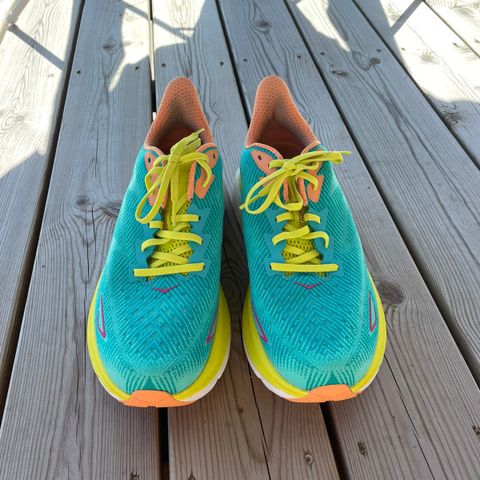 Hoka Clifton 9