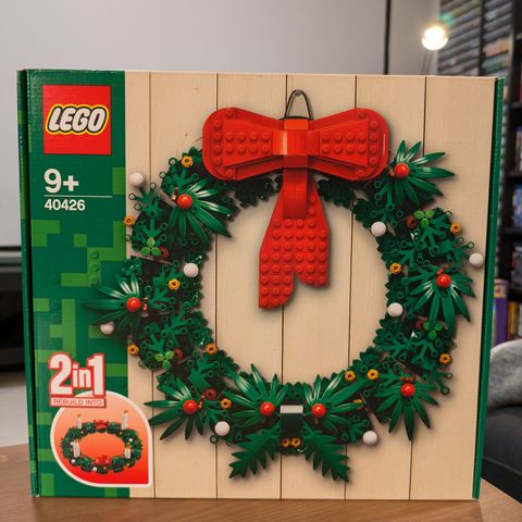 40426 Christmas Wreath 2-in-1 selges!