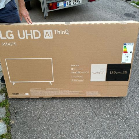 LG UHD AI ThinQ 55