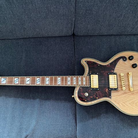 D’Angelico Atlantic Deluxe byttes med semi hollow