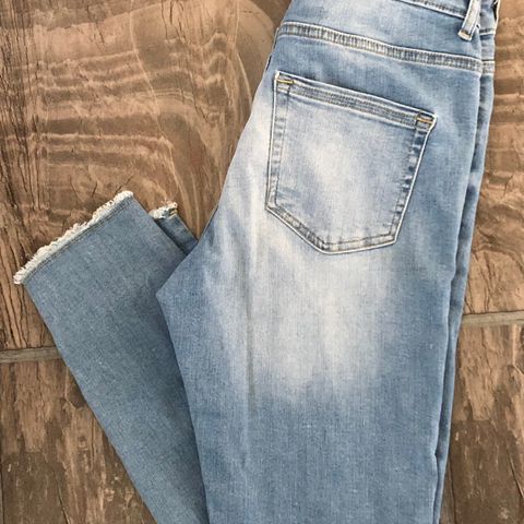 Jeans fra Only str. L/32 ( tilsv. M)