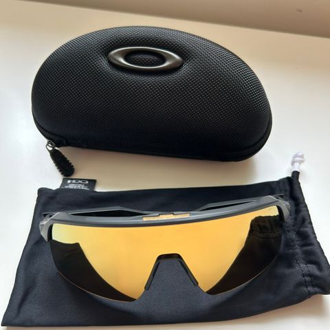 Oakley Sutro Lite