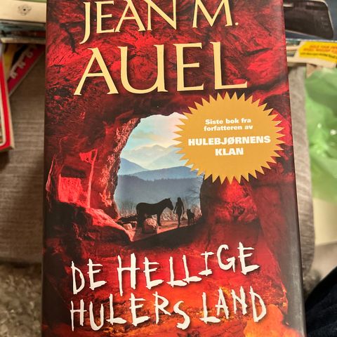 Auel: Jordens barn 6, De hellige hulers land