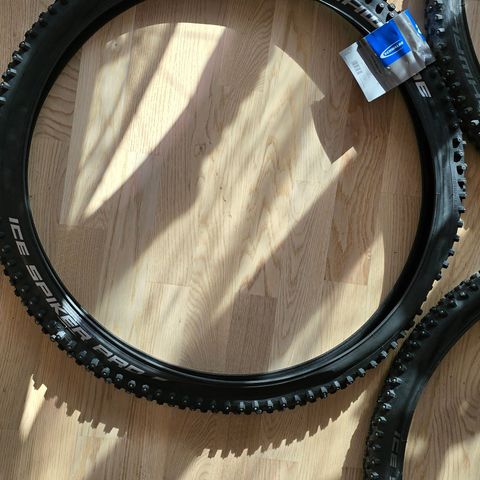 Schwalbe Ice Spike Pro deck 29/27.5"