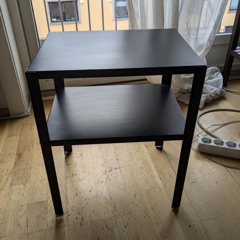 Ikea nattbord KNARREVIK (Reservert)