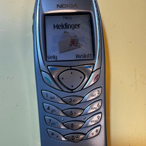 Nokia 6100