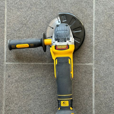 Dewalt Vinkelsliper DCG405