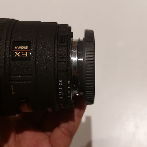 Sigma 105mm f/2.8 EX DG Macro Nikon mount