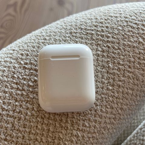 Apple Airpods (1. generasjon)