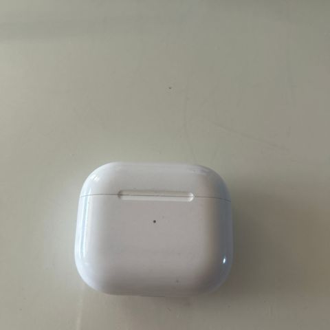 Airpods 3gen til salgs litt dårlig lyd