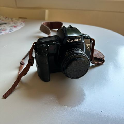 Canon EOS 5 35mm Film SLR Auto Focus Camera Kamera + 24mm Macro wide