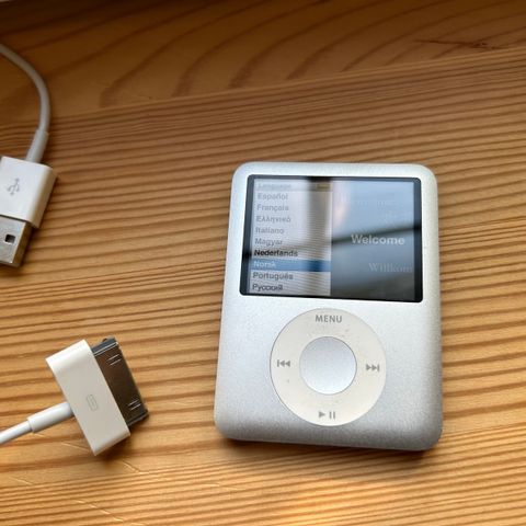 Ipod nano 3rd gen 4gb