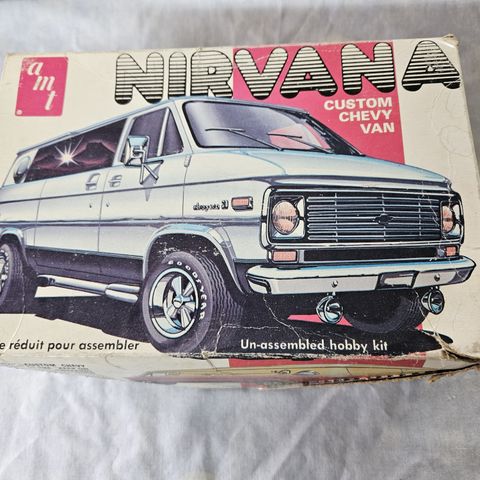 #25. Nirvana Chevy Van plastbyggesett