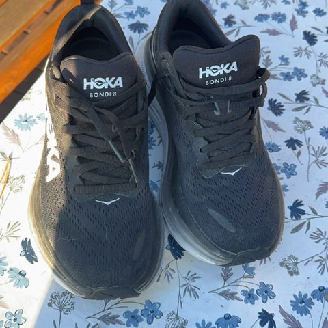 Hoka Bondi 8