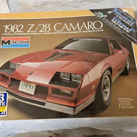 #97. 1982 Chevrolet Z/28 Camaro plastbyggesett skala 1/8