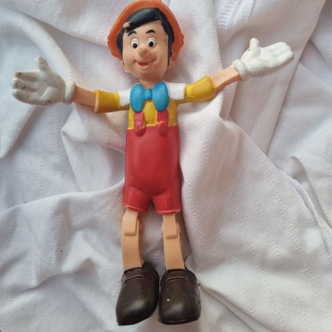 Pinnochio dukke selges