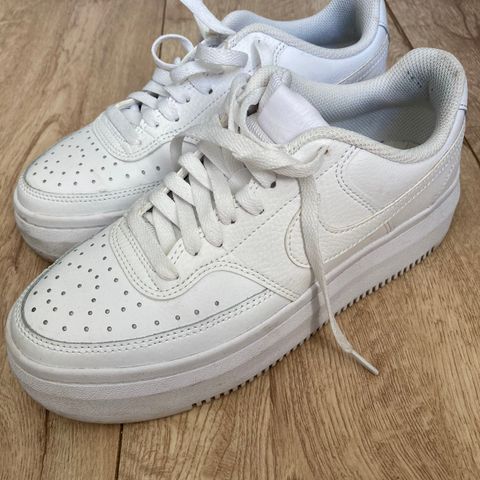 Fine Nike sneskers