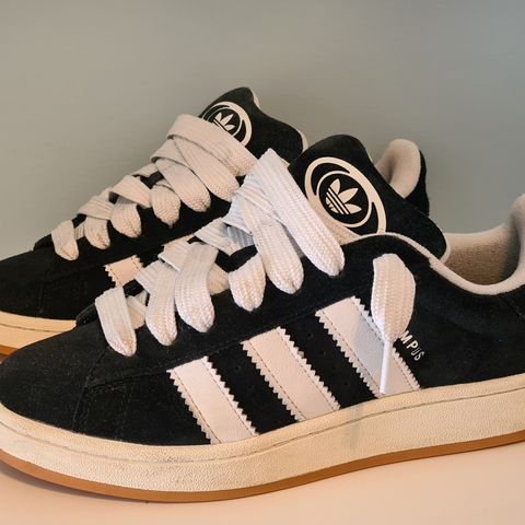 Adidas Campus 00s