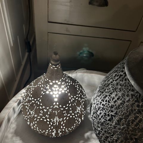 Orientalsk lampe og lykt.