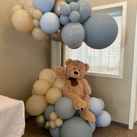 Ballongoppsats selges ved henting