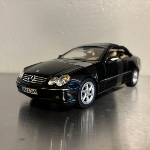 1:18 Mercedes Benz clk cabriolet fra Kyosho selges