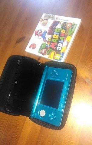 Nintendo 3D DS, med Super Mario 3D Land