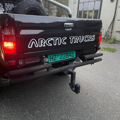 Bak fanger Toyota Hilux arctic trucks