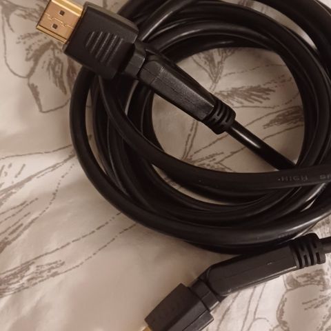 HDMI kabel, bøyelig, som ny