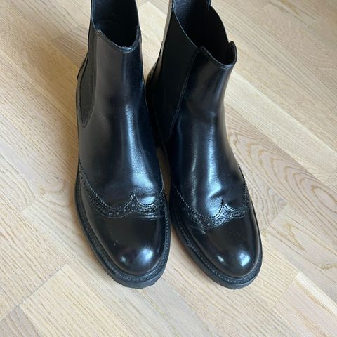 Billi Bi chelsea boots brukt bare en gang str 41