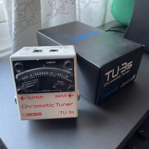 Boss TU-3s Chromatic Tuner