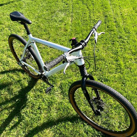 Cannondale F3 XL med Headshok Fatty demper