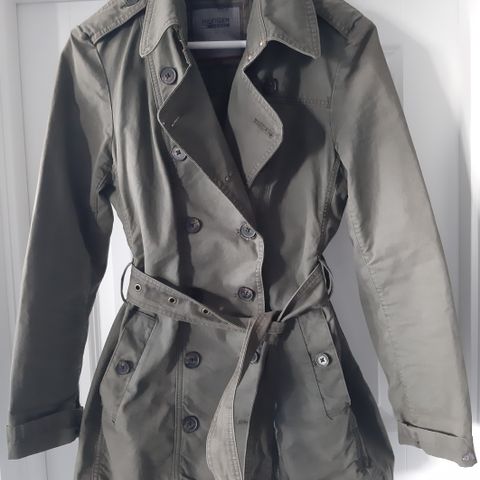 Tommy Hilfiger trenchcoat