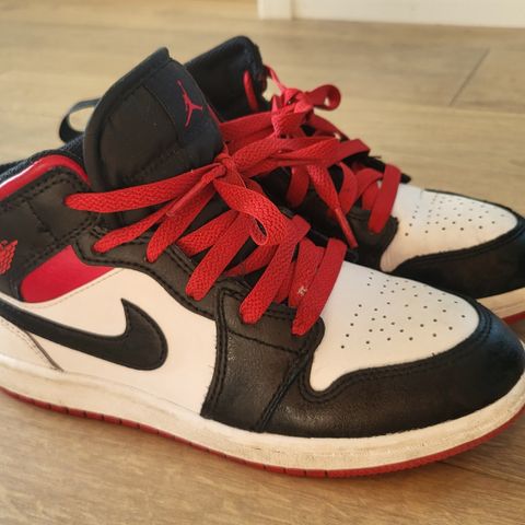 Air Jordan 1 mid str 34