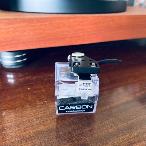 Rega Carbon Pickup