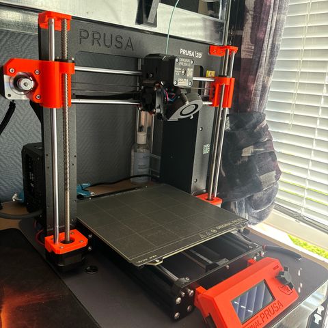 Prusa MK3S+ i meget god stand