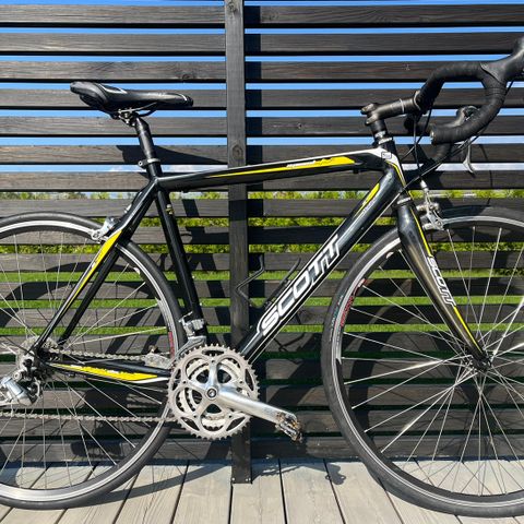 Fin Scott S40 - Str 54cm/M - Landeveissykkel