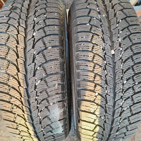 205/55R16 Vinterdekk