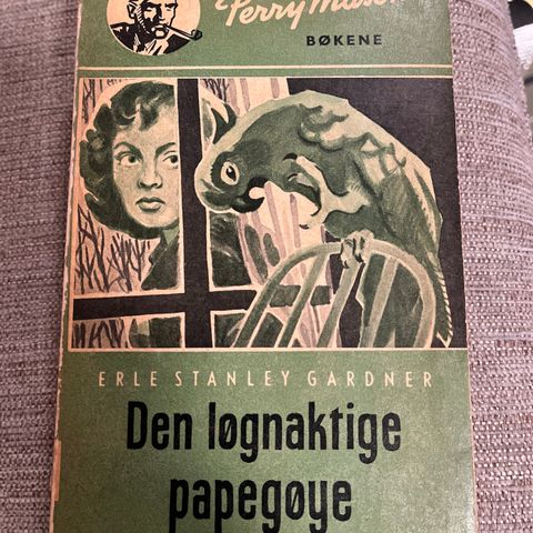 To stk gamle Perry Mason bøker 1950