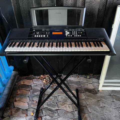 Yamaha psr-e333 keyboard