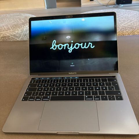 MacBook Pro mid 2019