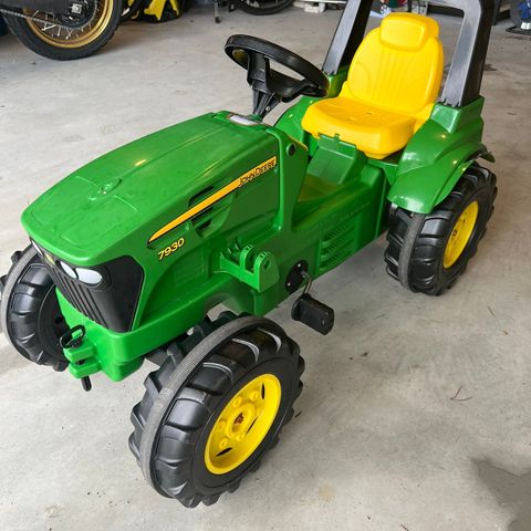 Trøtraktor - John Deere 7930