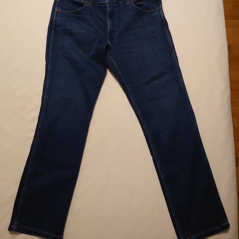 Wrangler Greensboro 803 Regular Straight, 33/30