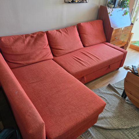 Friheten IKEA sovesofa med oppbevaring