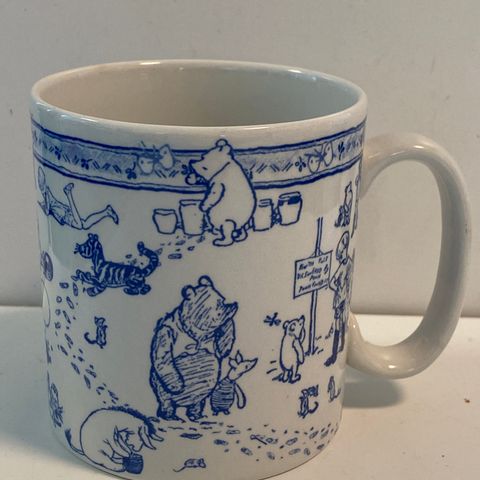 Spode Classic Pooh Discovery Vintage krus Disney Showcase Collection