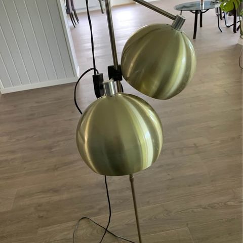 kul retro stålampe