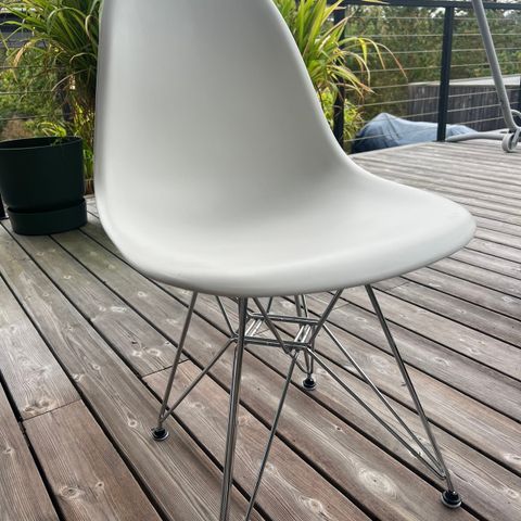 Vitra hvit/krom