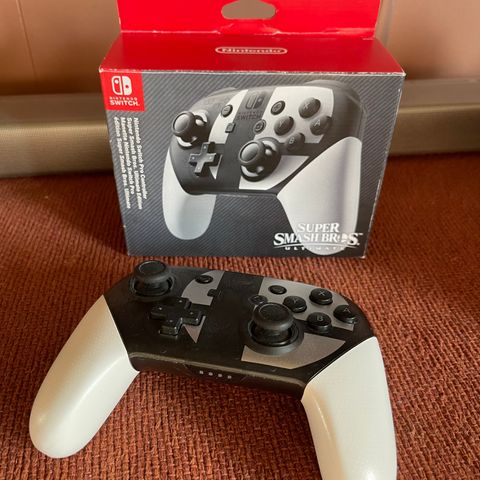 Nintendo Switch Pro Controller - Super Smash Bros. Ultimate Edition