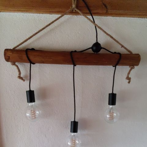 Rustikk taklampe