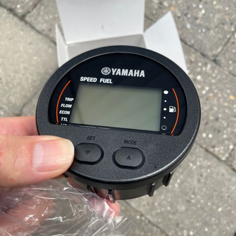 Nytt Yamaha speed instrument, nytt i eske